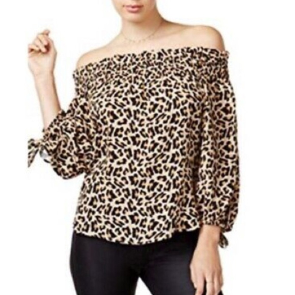 Seven Sisters-Small-off the shoulder leopard top